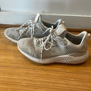 Adidas AlphaBounce gray gym shoes, size 7.5